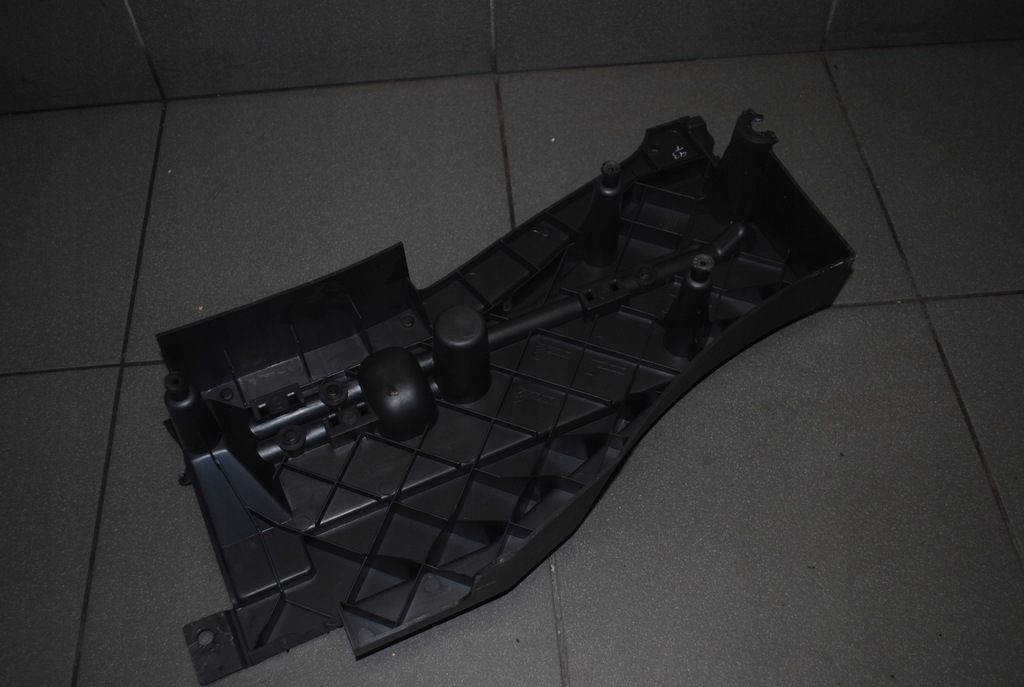 фото №4, Вкладиш бардачок багажника bmw x5 e53 8244763