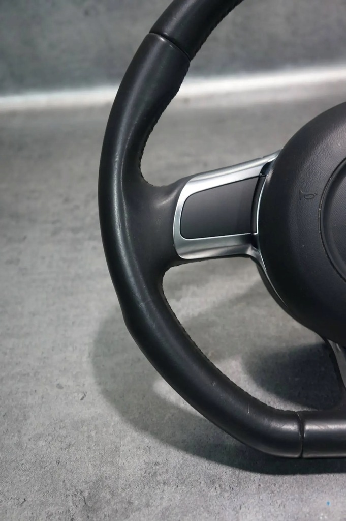 фото №10, Воздуховод кожа кожаный срезанная подушка подушка безопасности audi tt a3 8p lift s3 tts