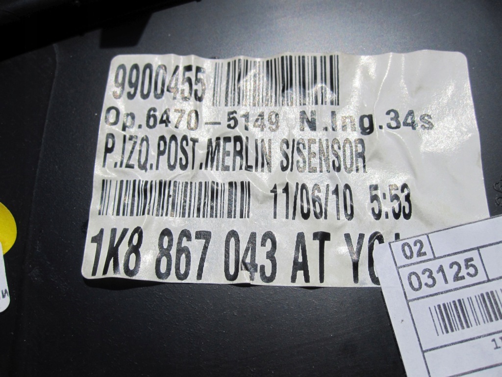 Scirocco 3 10r обшивка стійка ліва задній 1k8867043at 1k8035411a 1k8972901 Недорого