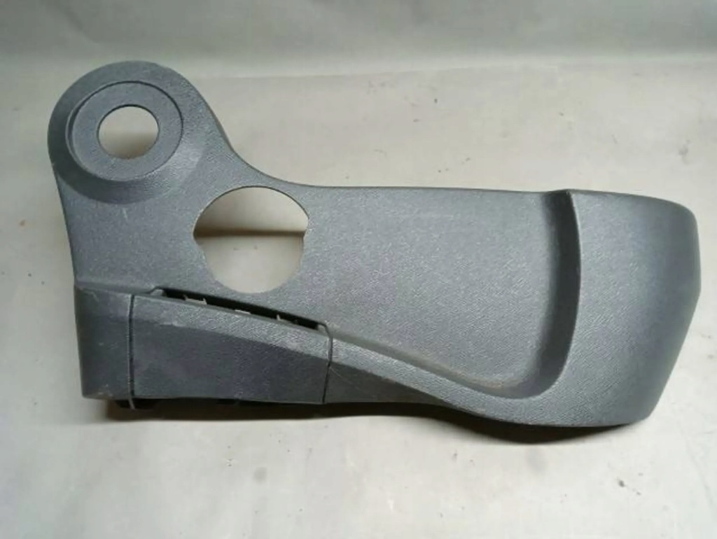 Купити Пластик захист сидіння права mercedes citan