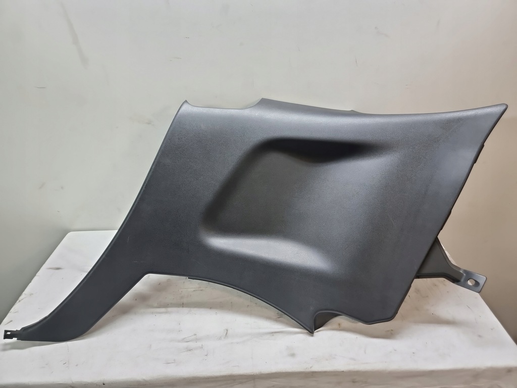 фото №1, Nissan gtr gt-r r35 обшивка оббивка правий задня