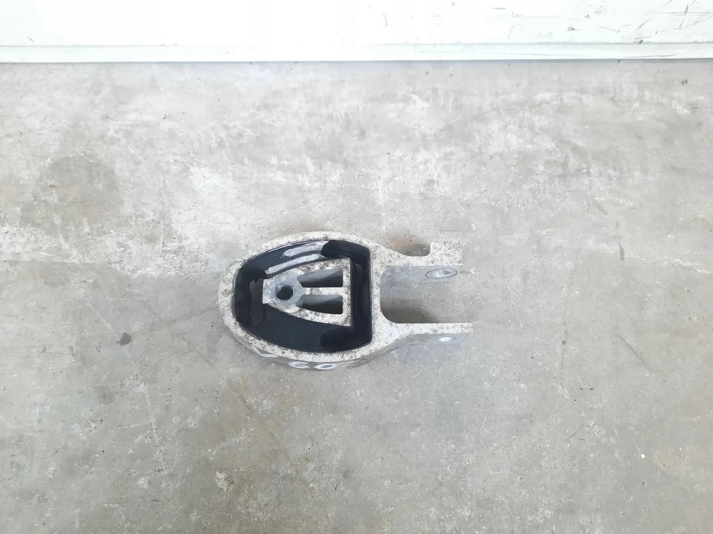 фото №6, Кронштейн подушка коробки передач volvo v60 i s60 ii 30680705