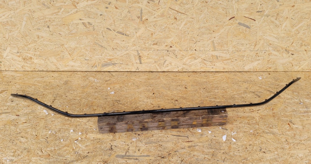 фото №1, Audi q8 4m8 s-line молдинг бампера спойлер 4m8853765