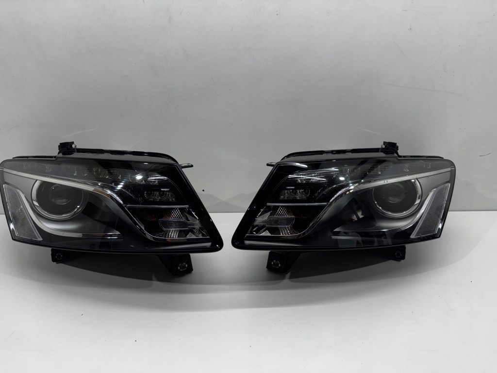 фото №1, Лампы ксенон led audi q5 przed lift nowe полный p+l 8r0941004j 8r0941003j