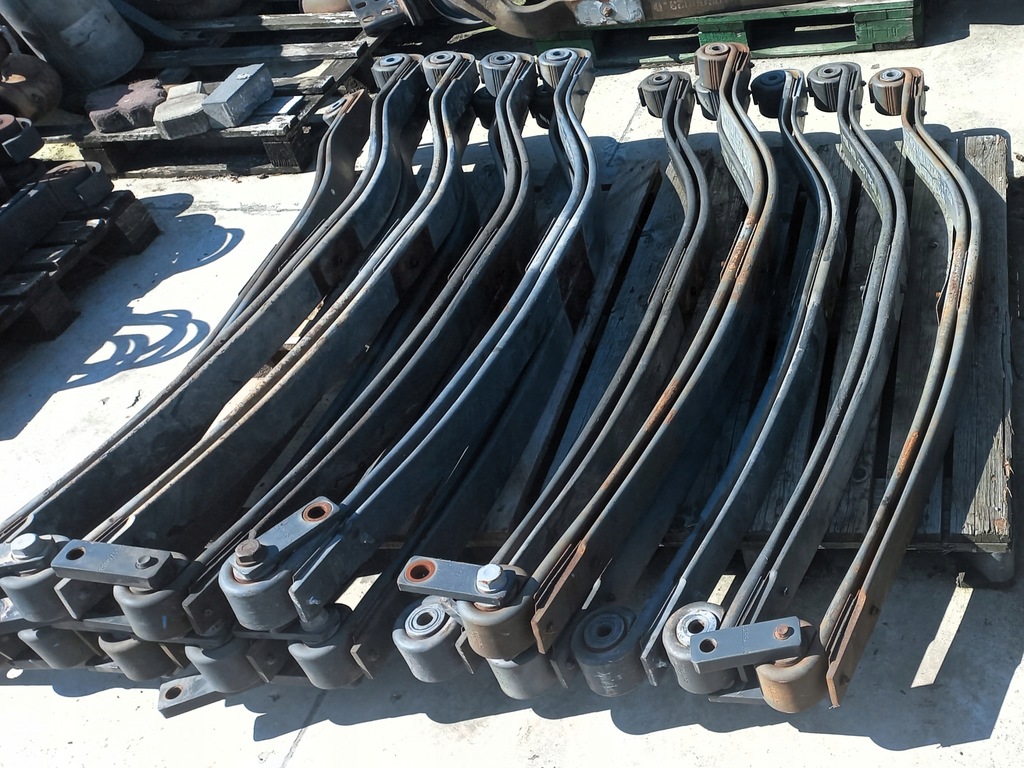 фото №2, Оригинальный рессора щетка перед передний osi renault gama t range c 650zł