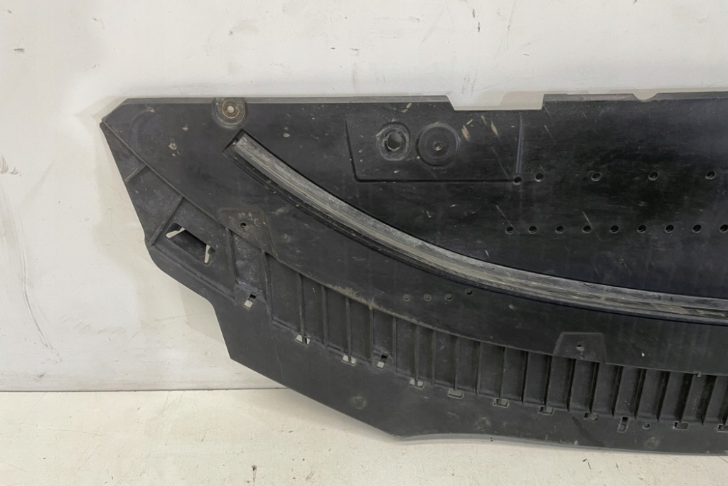 Купити Захист нижня передній бампера audi a7 sportback 4ga, 4gf 4g8807611e