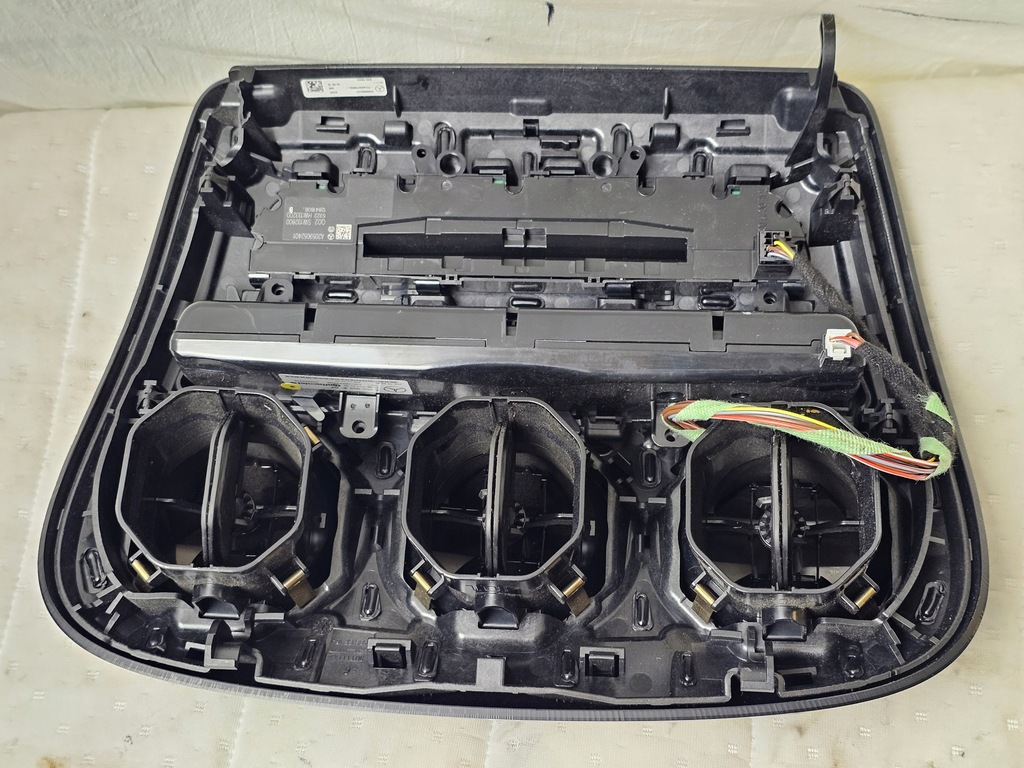 фото №11, Захист dekor панель керування консолі перемикач повітропровід mercedes w205 c