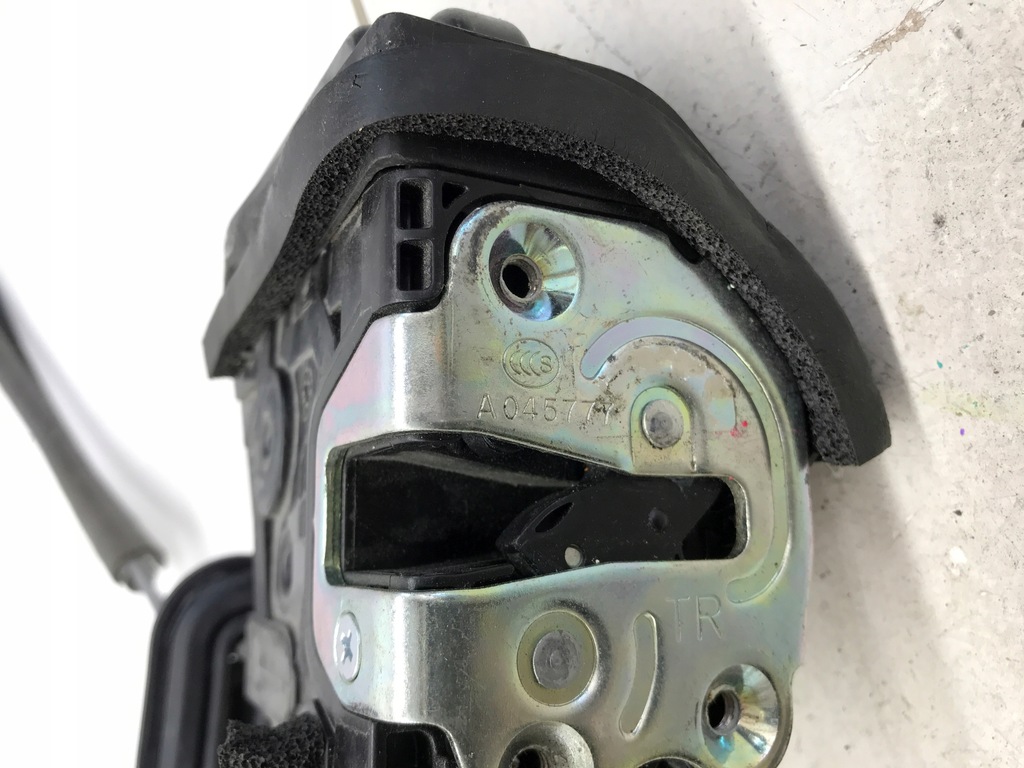 фото №13, Kia carnival ii vq замок дверь задняя левый ручка a045777