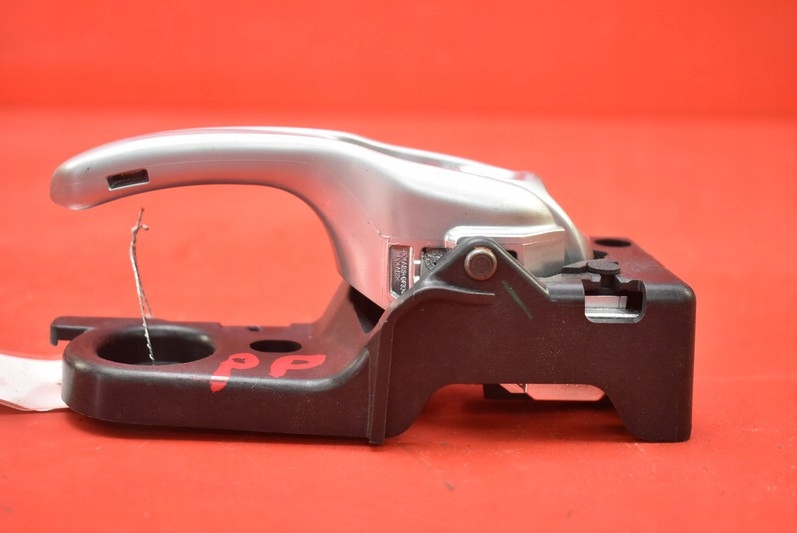 фото №3, Ручка внутренняя правая перед jeep cherokee 5 v kl 13-17