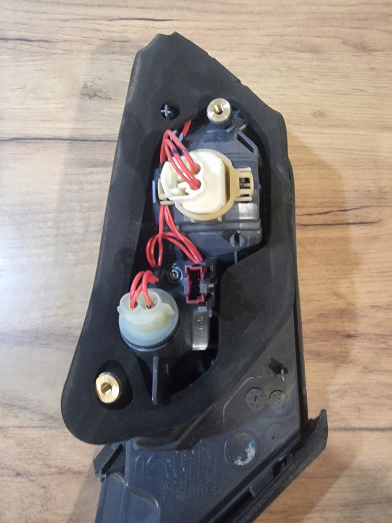 фото №7, Bmw 6 f06 f12 f13 лампа задняя правая w крышка