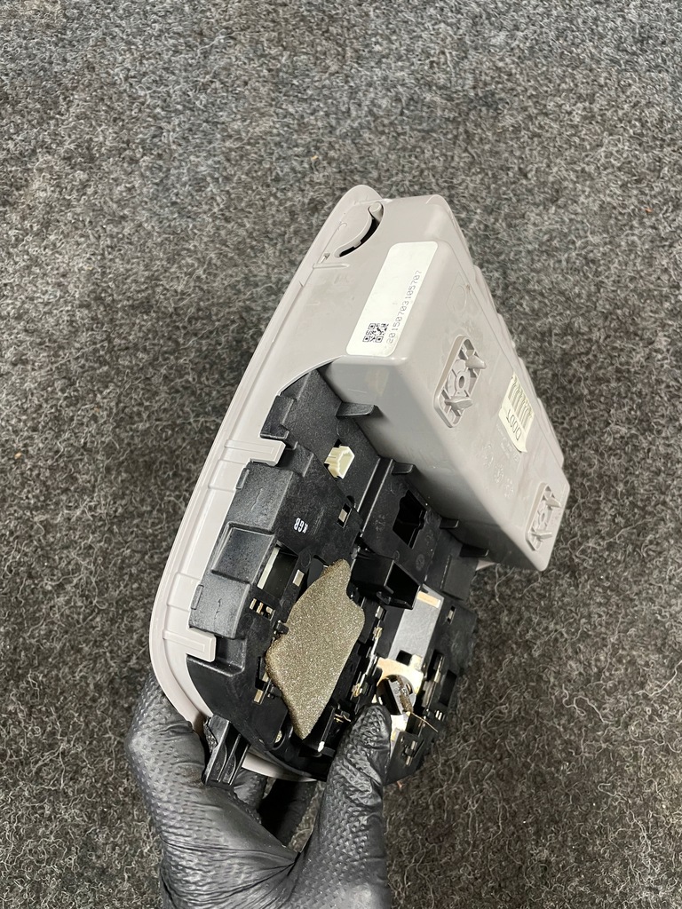 фото №8, Hyundai tucson iii 2016r лампа потолочный освещение кабины