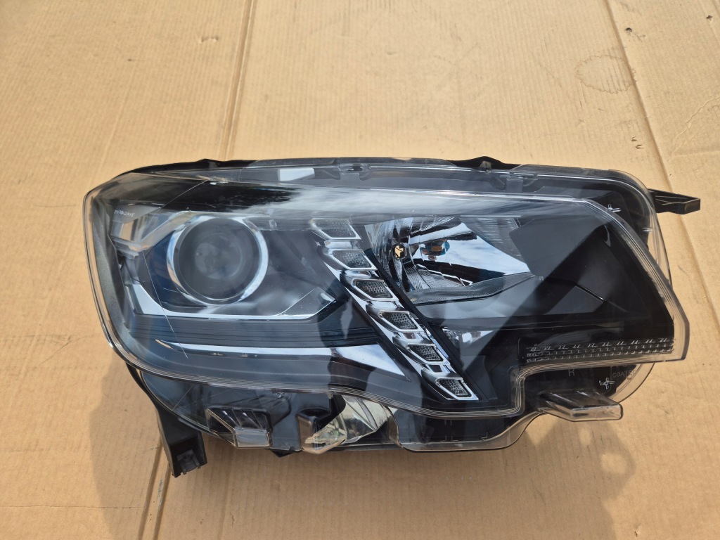 фото №1, Peugeot rifter лампа правая. линза h7.led. oe.