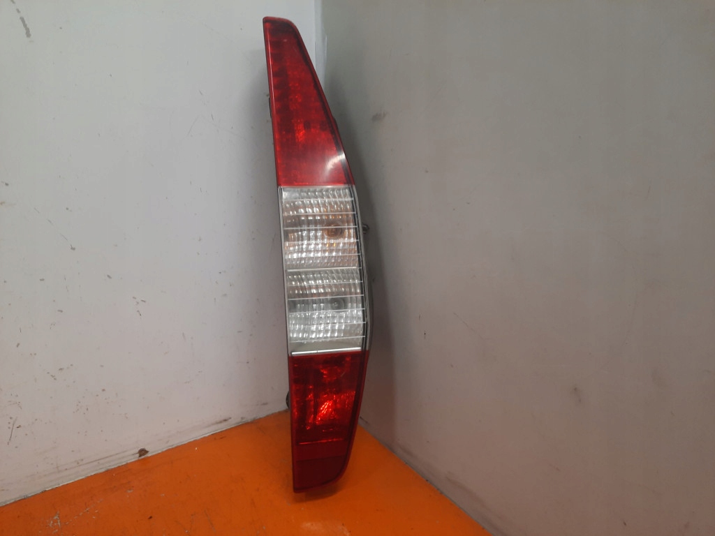 фото №1, Fiat doblo i 01-05 лампа задня права зовнішня 40600748