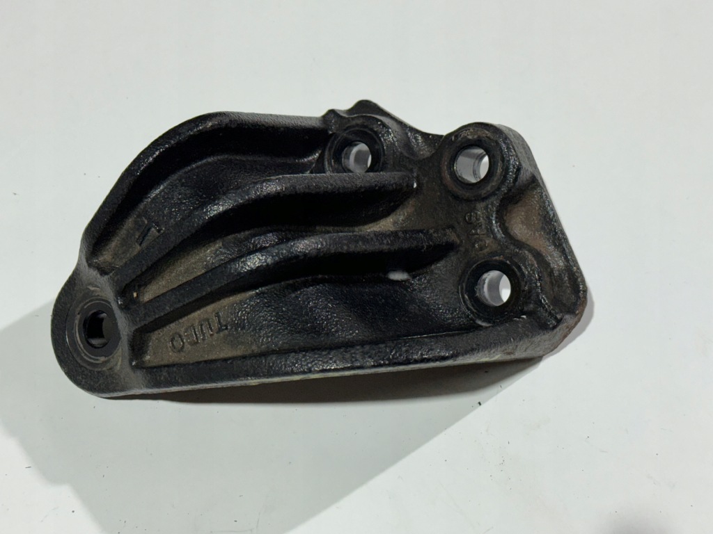 фото №1, Hyundai tucson iii 2015-2020 1.6t-gdi кронштейн двигуна