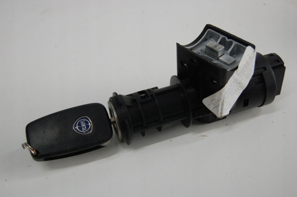 фото №1, Lancia ypsilon замок зажигания с ключ