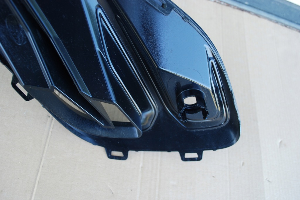 Решётка бампер правая перед ford focus mk4 рестайлинг  оригинал  nx7b-15a298-b Киев