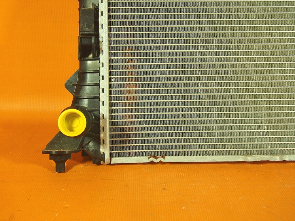 Audi a5 8t рестайлинг  24km радиатор воды оригинал 8k0121251aj Доставка