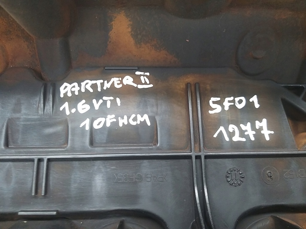 Крышка клапанов 1.6 1.4 vti 5f01 berlingo partner 308 r56 c3 v757272480 Киев