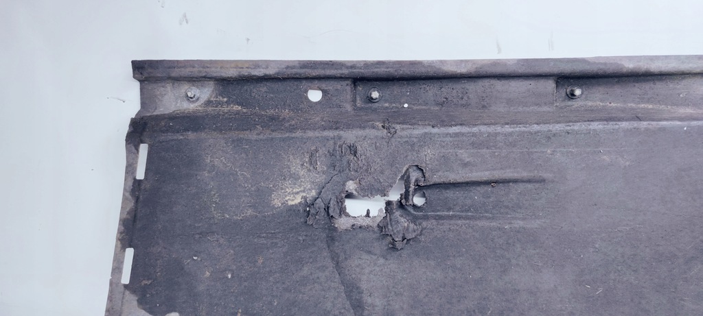 фото №5, Захист плита підвіска ліва audi a6 c7 4g0825207