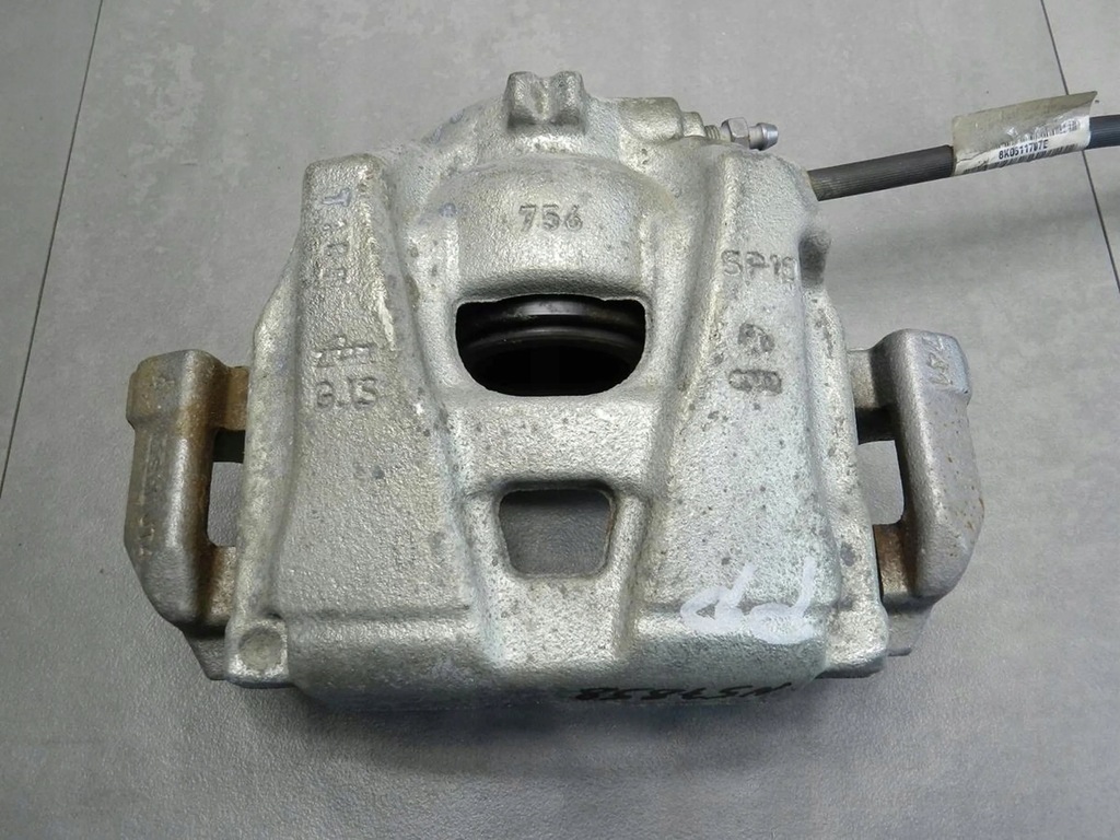 фото №1, Audi a5 8t 2.0 tdi супорт правий перед