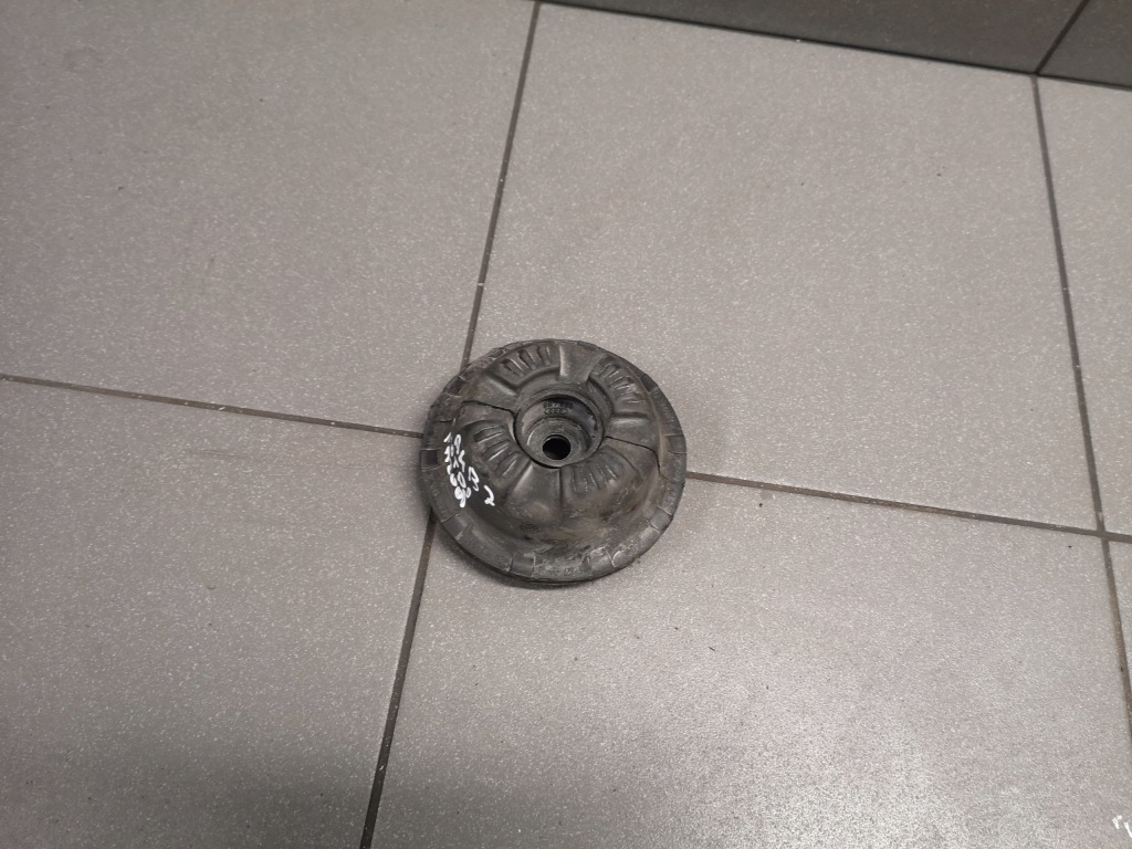 фото №1, Гумовий елемент подушка амортизатора audi a4 b7 8e0412377