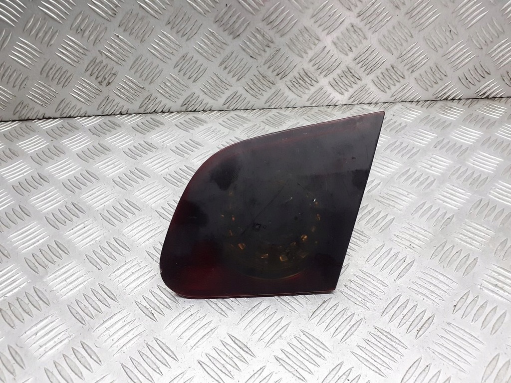 фото №1, Лампа права задня w кришка багажника vw passat b6