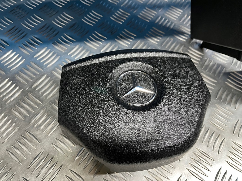 фото №8, Mercedes w245 приборная панель pulpit приборная панель подушка безопасности ремни