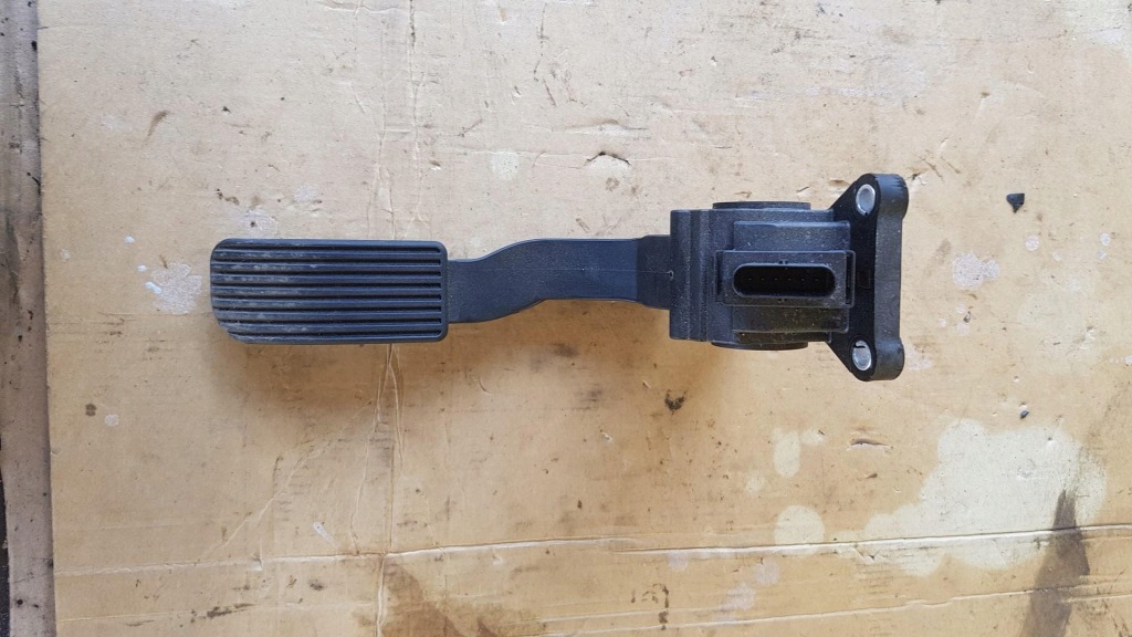фото №1, Педаль газа mercedes vito w447 a9073010200
