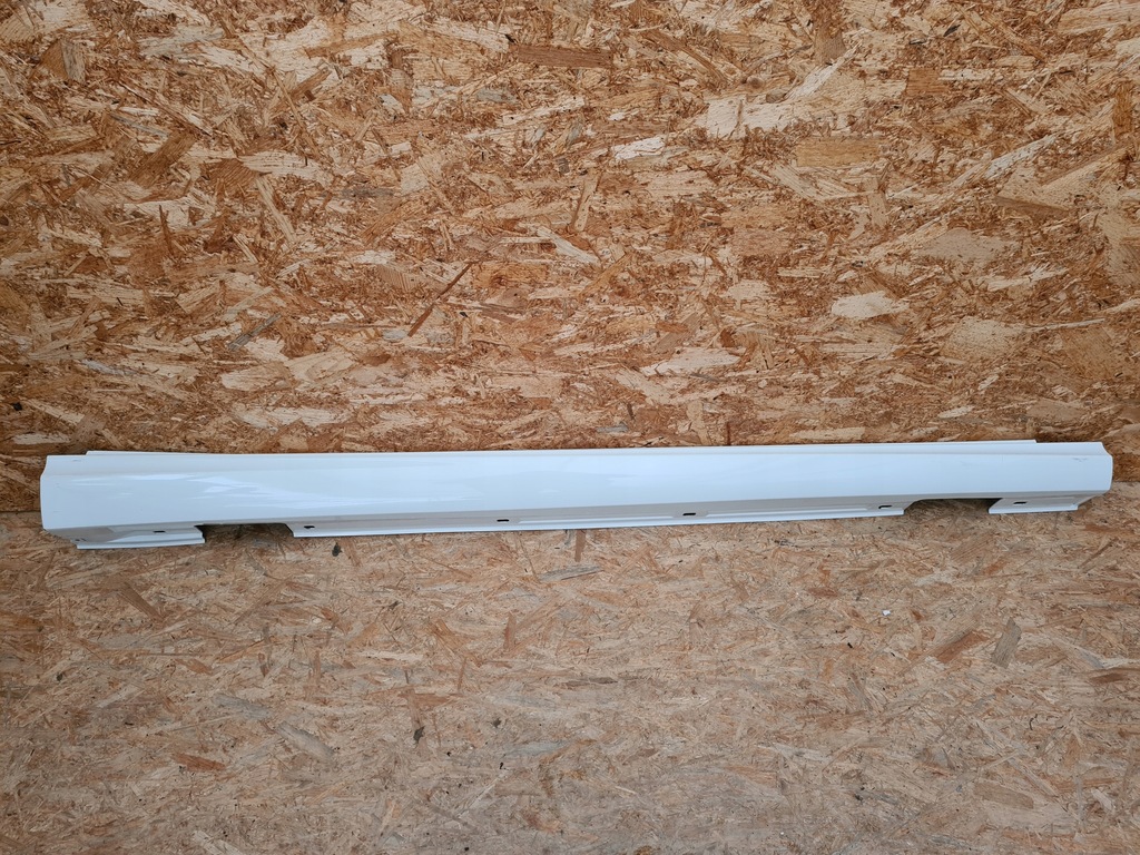 фото №1, Молдинг порог правая mercedes w176 a2466901440