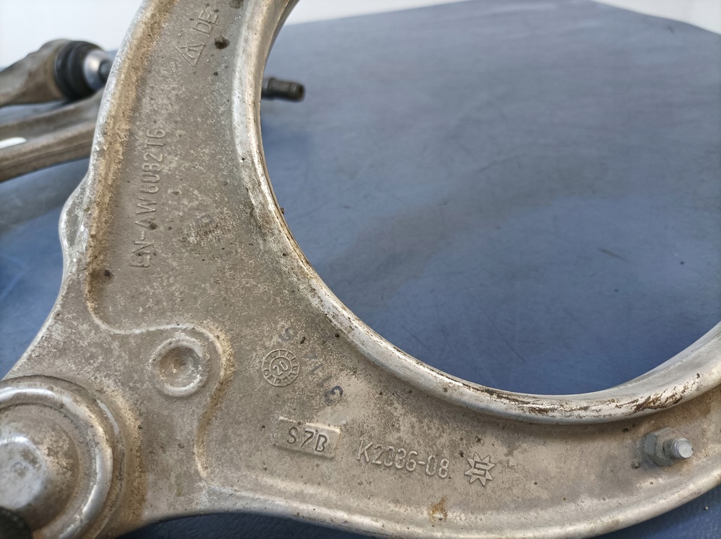 фото №4, Bmw 5 g30 g31 комплект важелів перед лівий 6082t6