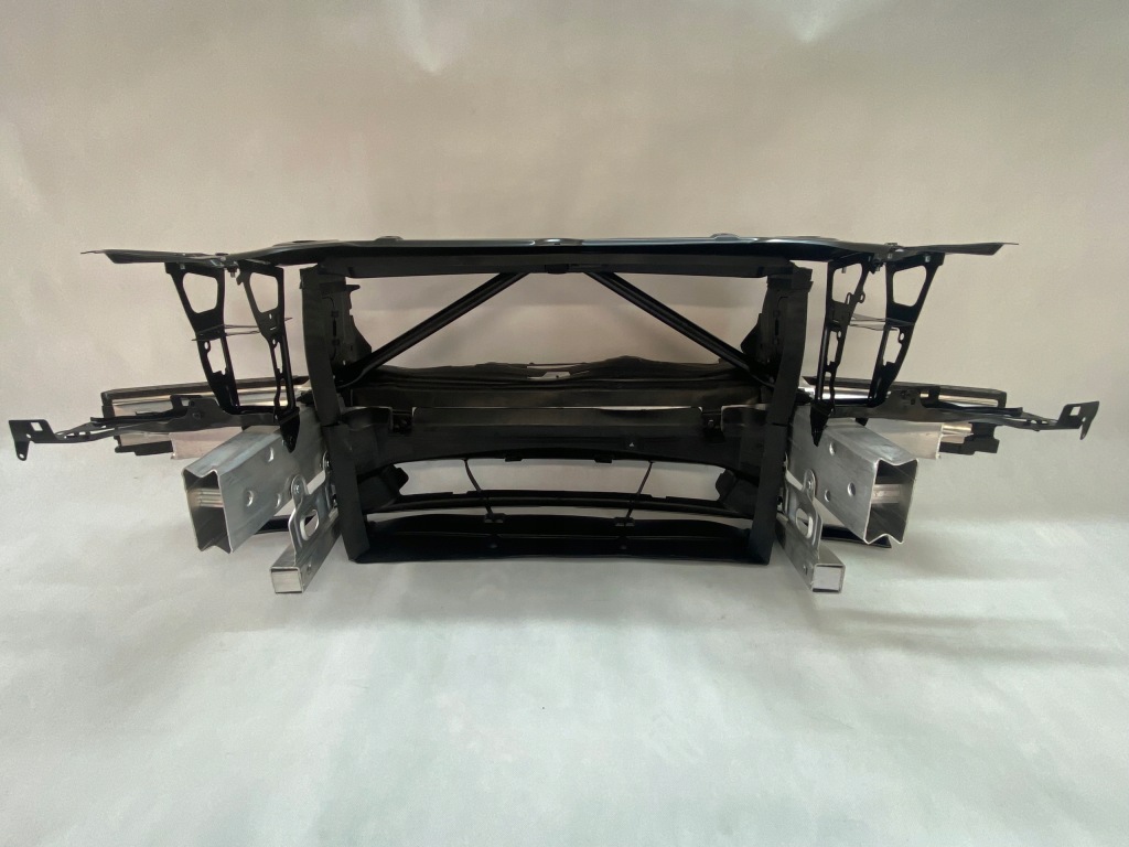 фото №5, Pas передний усилитель передний bmw 3 f30 f31 старый model