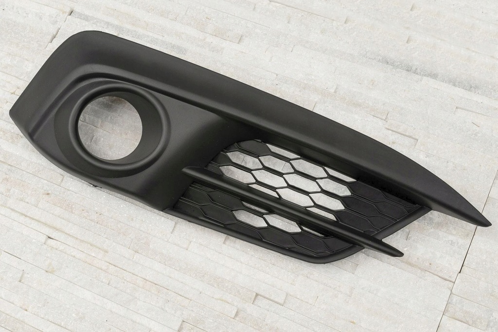 фото №10, Honda civic x 16-19 sedan решётка заглушка противотуманной фары перед правая 71103tbaa10