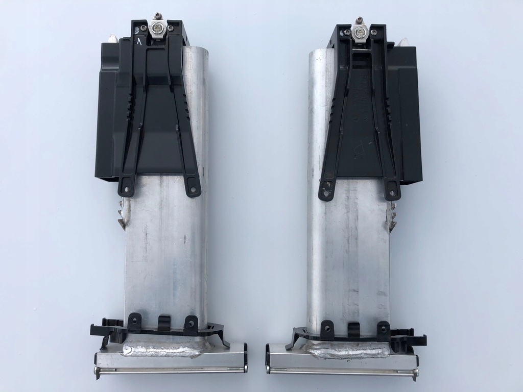 фото №12, Porsche taycan приборная панель консоль приборная панель pulpit подушки безопасности воздушные подушка безопасности ремни