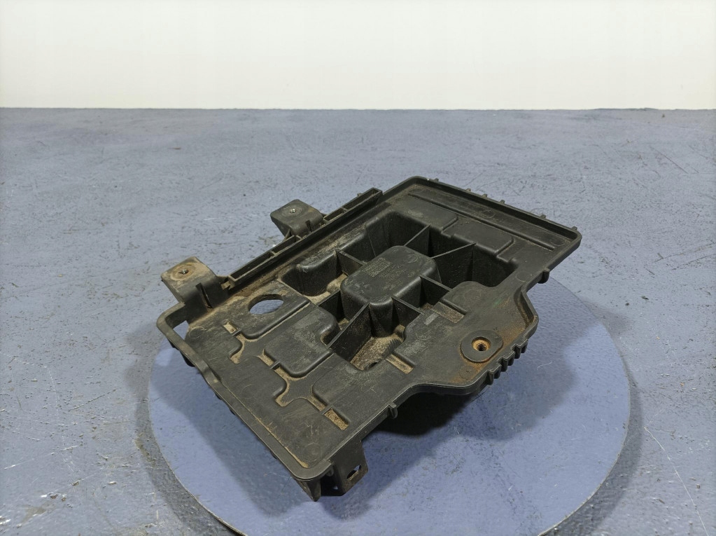 фото №1, Kia optima iii основание аккумулятор 37150-2t100