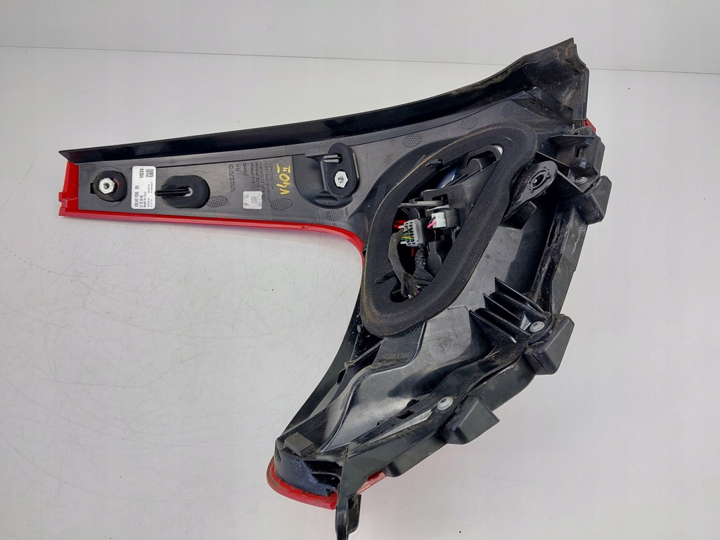 фото №7, Лампа правый задняя 31395845 volvo v40 ii