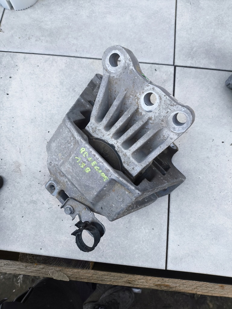 фото №1, Jeep renegade jeep renegade 1.3i подушка двигуна 00520903440 ?