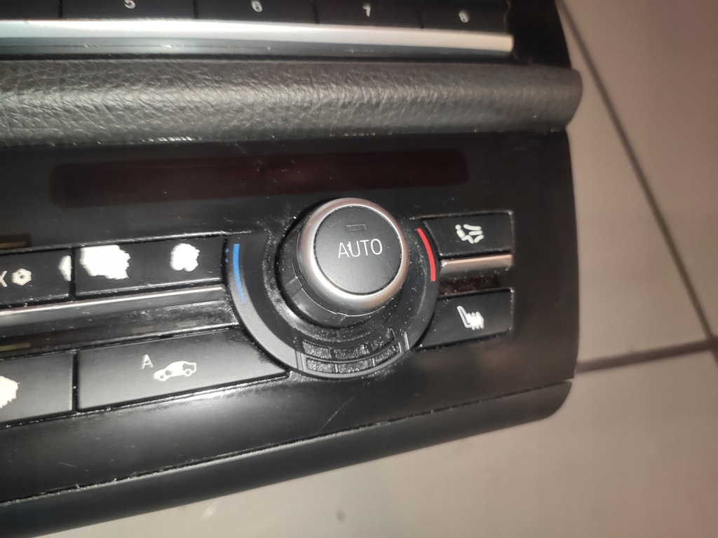 фото №10, Bmw 5 f10 f11 f07 панель радіо обдув кондиціонера рамка чорний оригінал