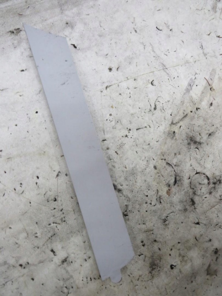 фото №1, Защита стойка левый задняя c4 picasso ii 9677754377