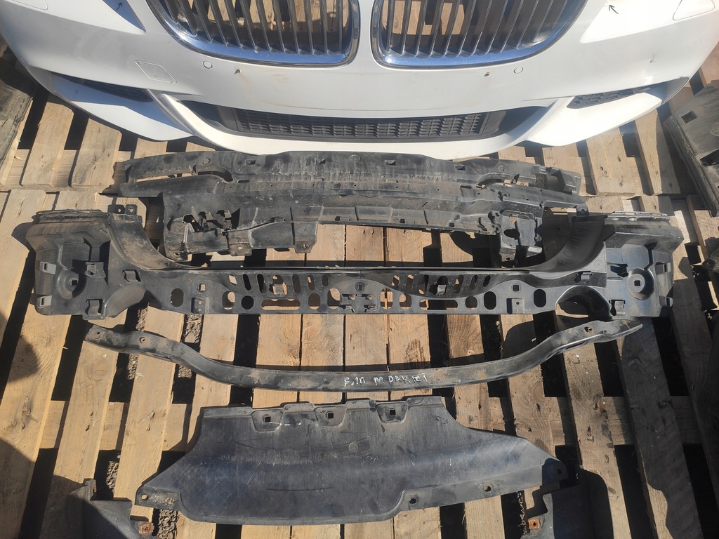 фото №14, Bmw 5 f10 m-pakiet набір бампер перед задня пороги підкрилок a300 alpinweiss