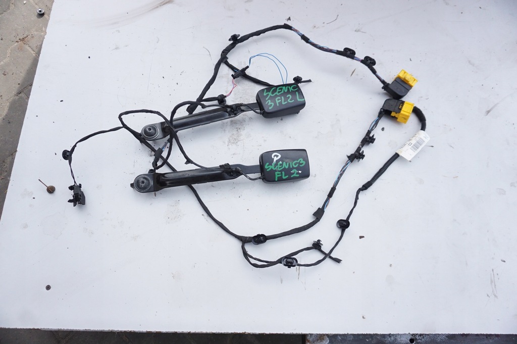 фото №1, Пряжка поперечина правий перед renault scenic 3 iii fl