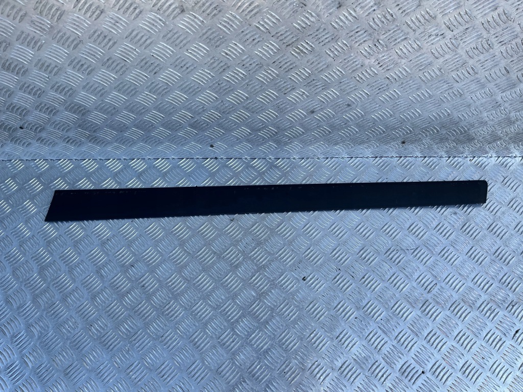 фото №1, Молдинг дверь перед правая vw taigo 21- 2g7854940