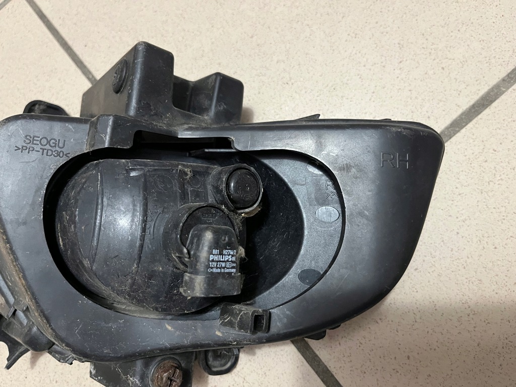 фото №9, Hyundai i30 i-30 i 1 lift лампа протитуманна фара правий