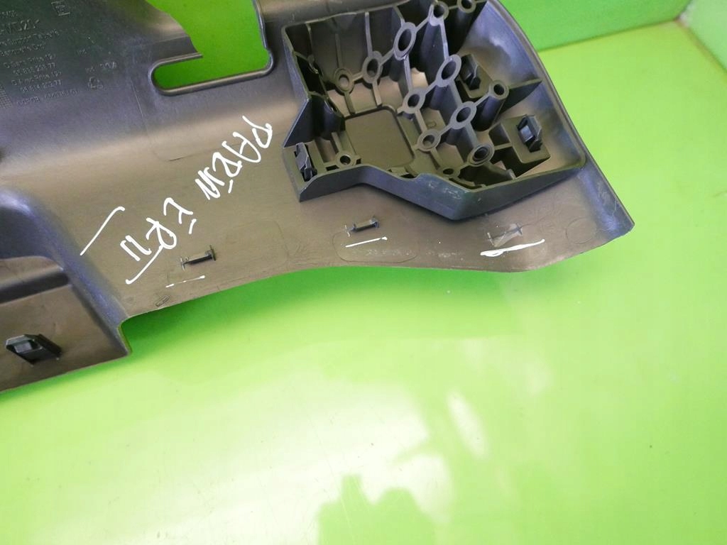 фото №12, Кронштейн обшивка багажник правый peugeot partner ii