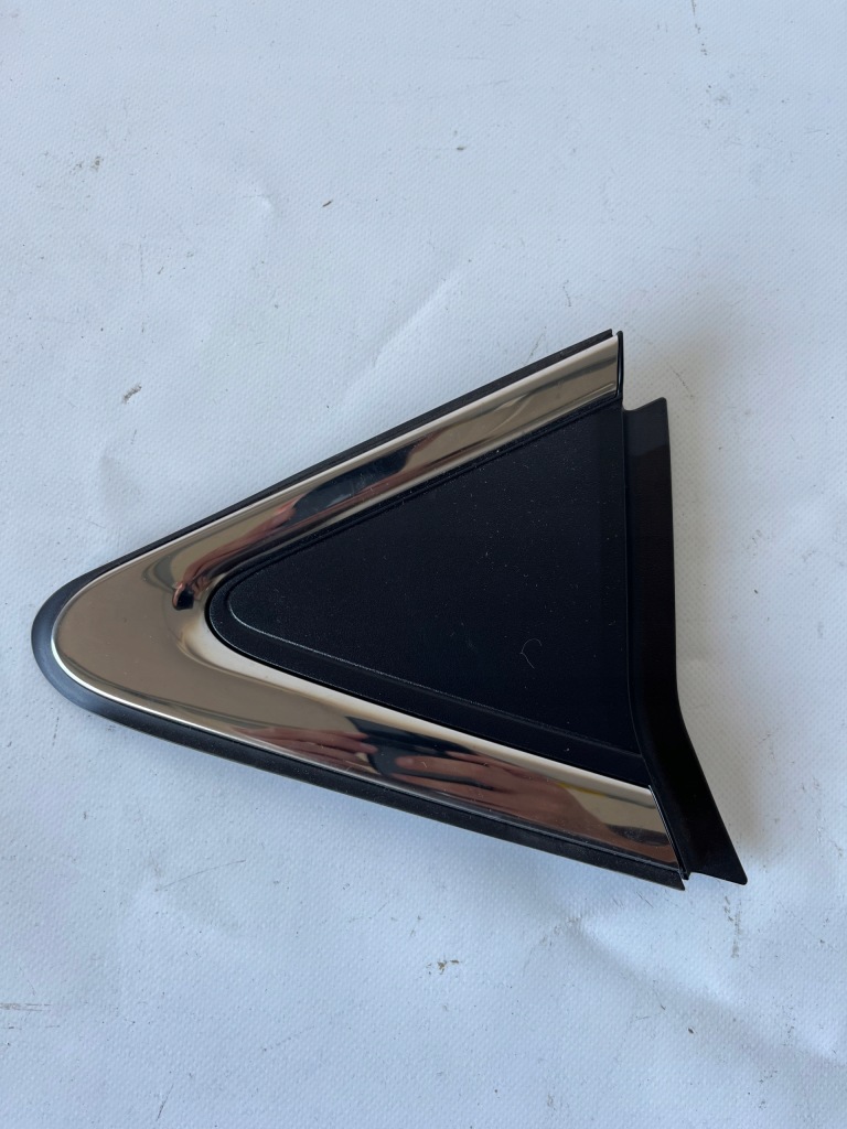 фото №1, Mitsubishi eclipse cross заглушка ліва трикутник крила хром задня oryg