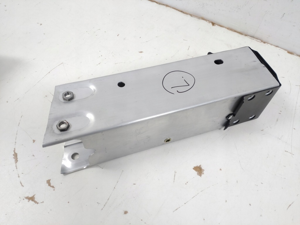 Левый отбойник зона деформации балка бампера tesla model y 2020- 1487461-00-a Киев