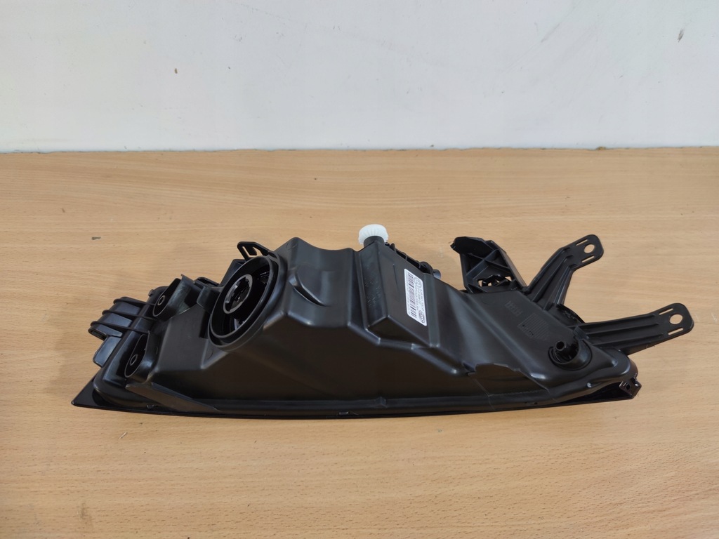 фото №2, Skoda rapid правий протитуманна фара lift оригінальний idealny