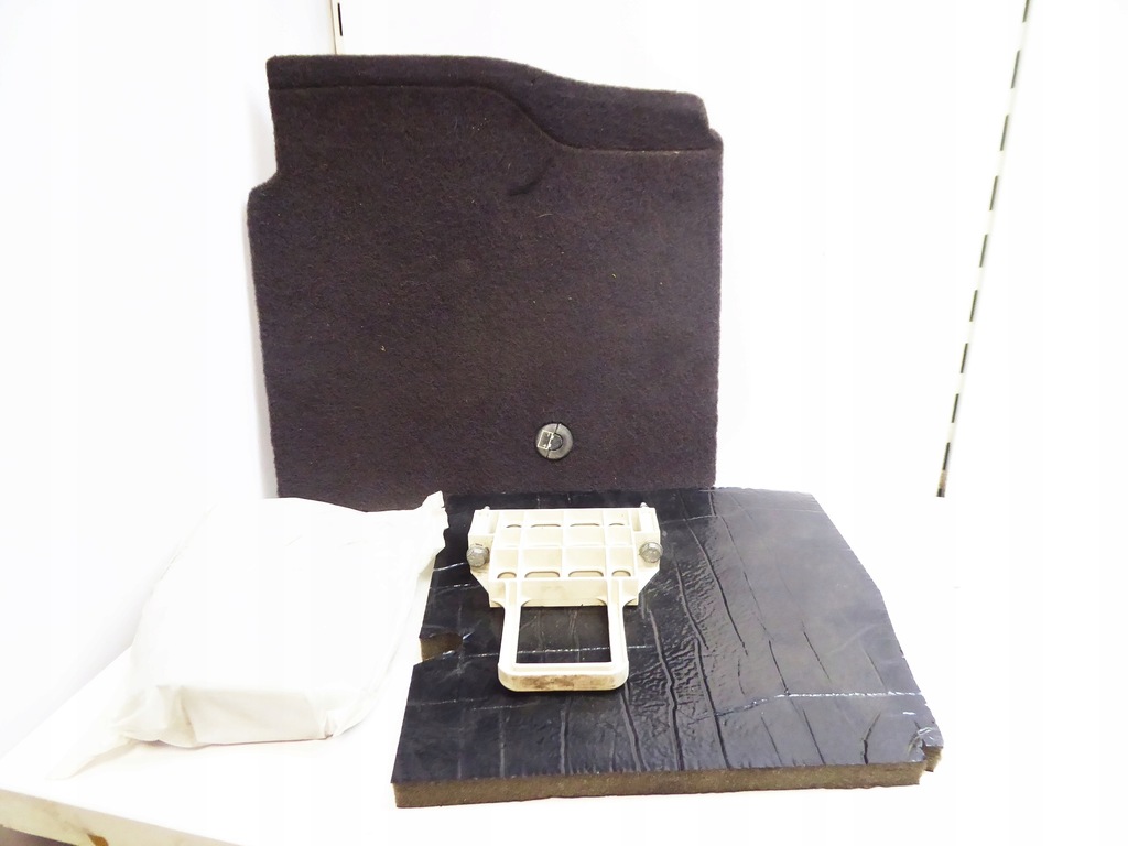 фото №1, A klasa w168 захист mocowaniie акумулятор kpl