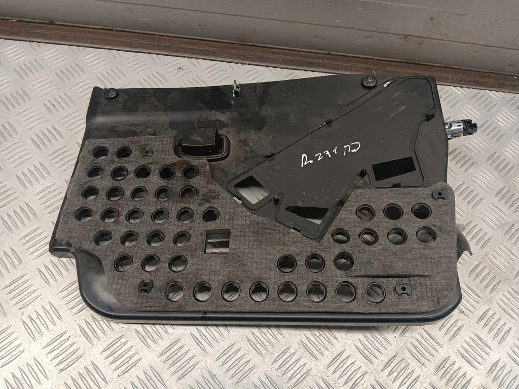 фото №1, Mercedes-benz sl r231 a2316800436 панели приборная, консоль