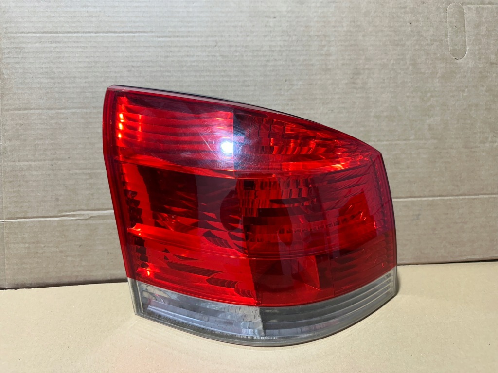 Opel signum лампа задня ліва europa 13159861 в Україні