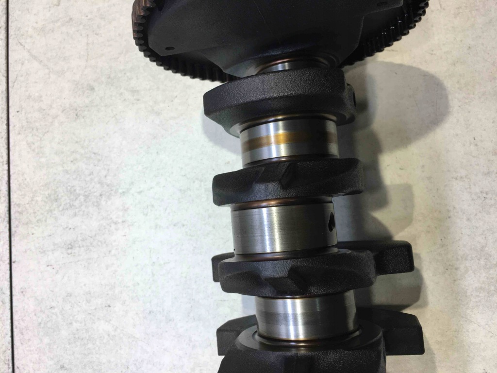 Wał коленчатый audi a4 b5 1.6 adp 050105189 Цена